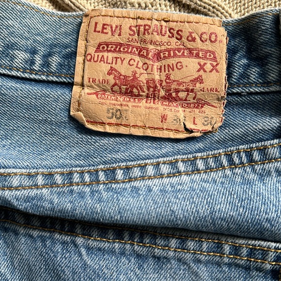 Vintage Levi’s 501s - Picture 5 of 10